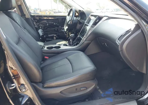 2015 Infiniti Q50 Premium/Sport z USA, uszkodzony, nr VIN JN1BV7AP5FM337797